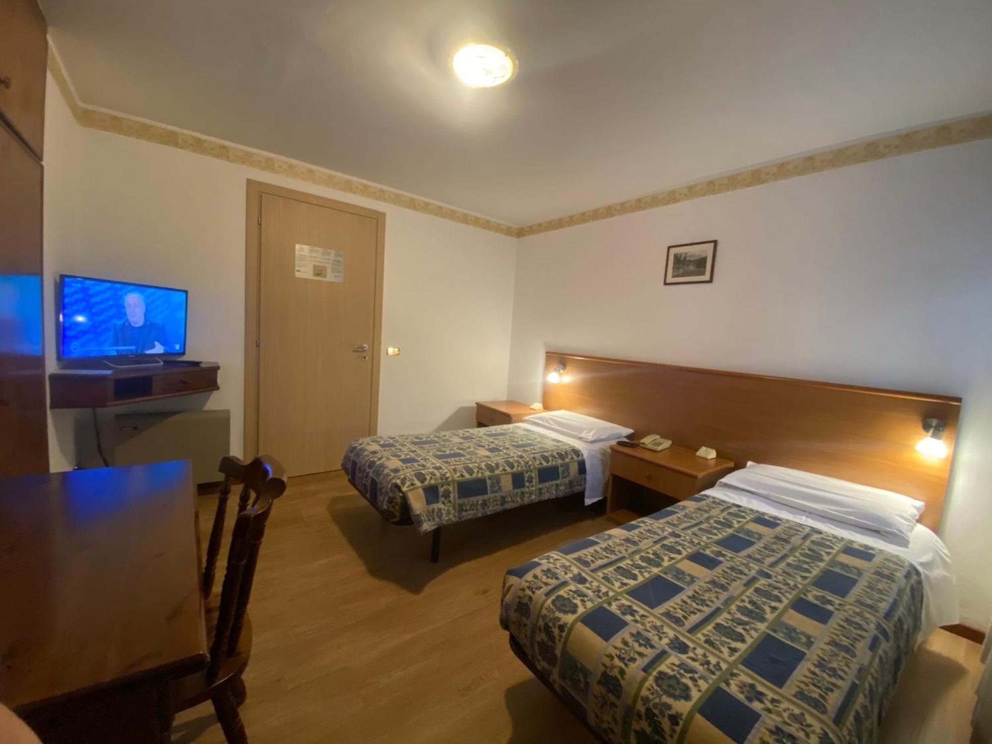 Hotel International Tarvisio Szoba fotó
